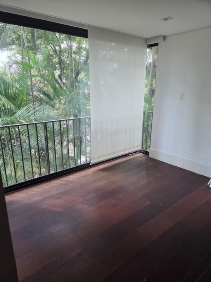 São Paulo - SP - Campo Belo - Apto 21 Apartamento com 202 m2 - E356, localizado em São Paulo - SP, bairro Vila Independência