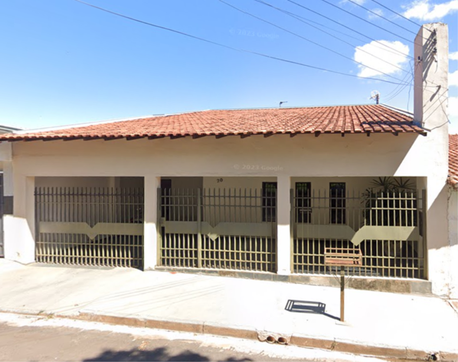 Casa com 246 m2 - Cj. Hab. Cinquentenário - Tupã - SP Casa com 246 m2 - E225, localizado em Tupã - SP