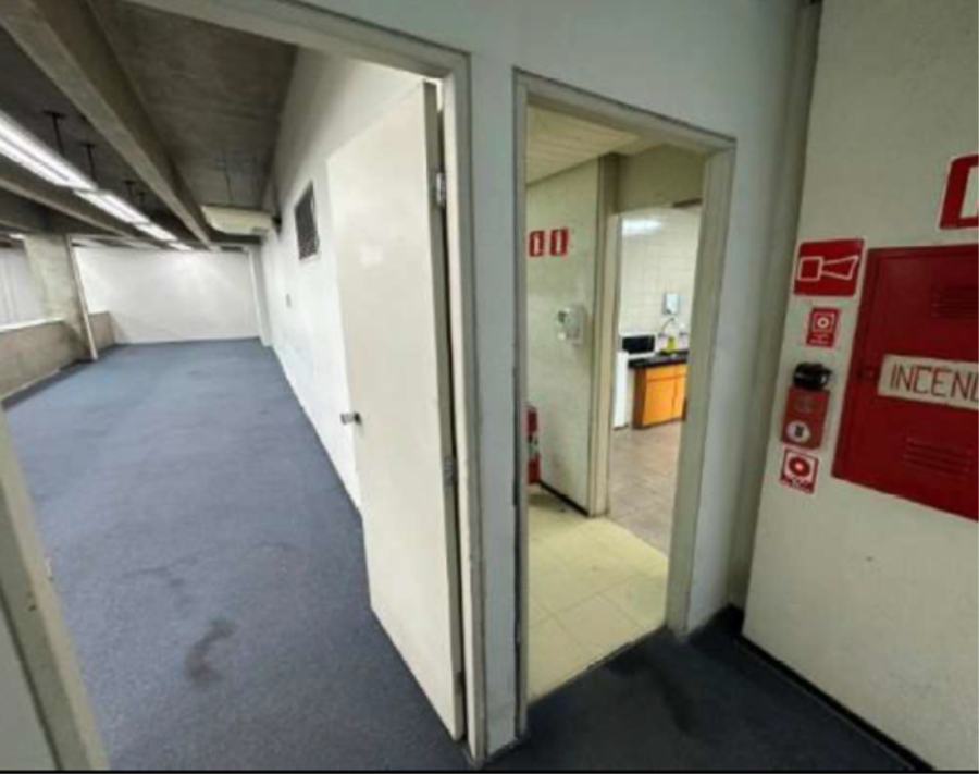 Prédio Comercial - Pq. Santos Dumont - Taboão da Serra - SP Imóvel Comercial com 1.498 m2 - Itaú - E252, localizado em Taboão Da Serra - SP