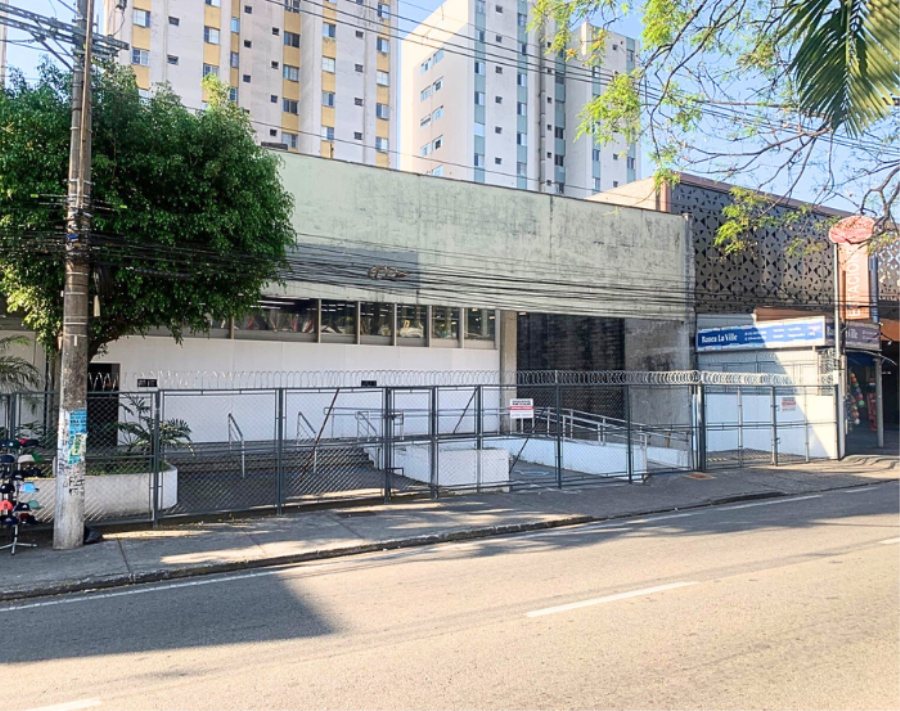 Prédio Comercial - Pq. Santos Dumont - Taboão da Serra - SP Imóvel Comercial com 1.498 m2 - Itaú - E252, localizado em Taboão Da Serra - SP