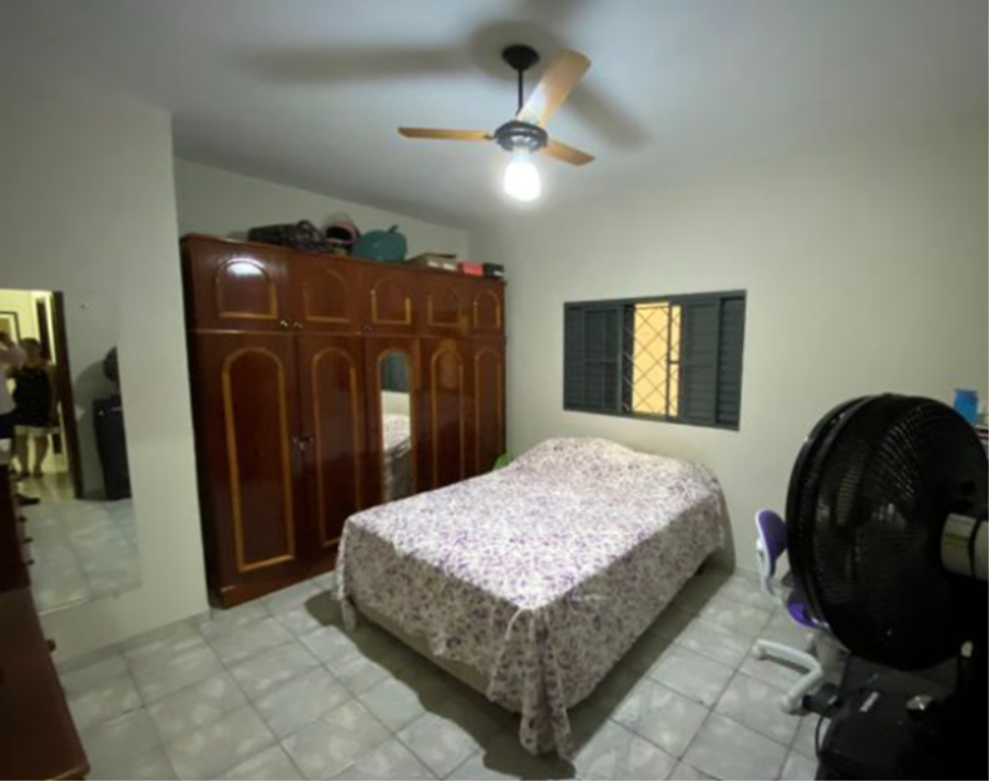 Casa com 246 m2 - Cj. Hab. Cinquentenário - Tupã - SP Casa com 246 m2 - E225, localizado em Tupã - SP