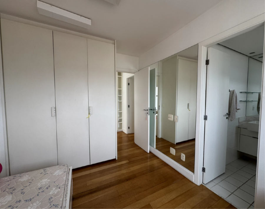 Apto. 281 - Cobertura Duplex - com 433 m2 - Santo Amaro - São Paulo - SP Apto de Cobertura - Duplex - com 433 m2 - E253, localizado em São Paulo - SP