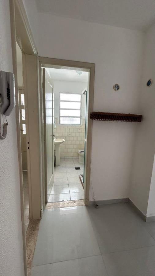 Apartamento nº 812 - Centro - São Vicente - SP Apartamento com 30 m2 - E224, localizado em São Vicente - SP
